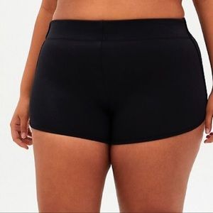 TORRID black dolphin hem bikini swim bottoms shorts, 2X.